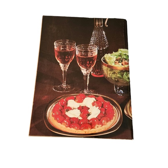 Cooking Class Cookbook (Australian Women's Weekly) Paperback, January 1,‎ 1990 - Picture 2 of 4